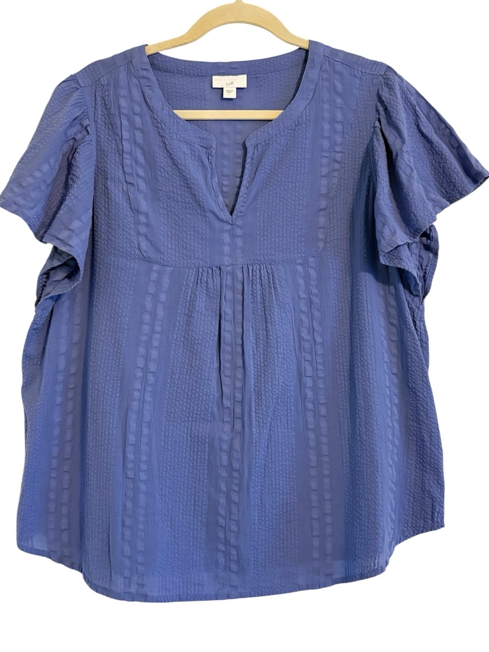 💙 J. Jill Periwinkle Seersucker Textured Split-Neck Blouse – Coastal Chic